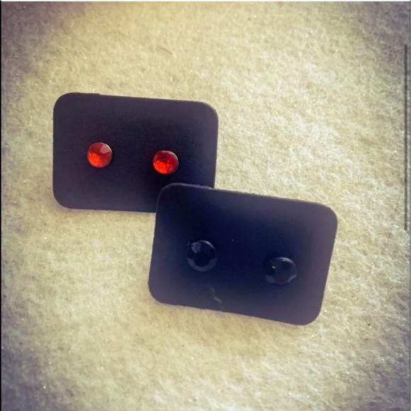 New Handmade Red & Black Crystal Sterling Silver Stud Earrings (2 Pairs) - Picture 5 of 11